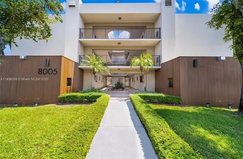 8005 SW 107th Ave #122, Miami, FL 33173