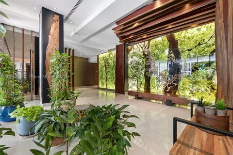 1010 Brickell Ave #1706, Miami, FL 33131