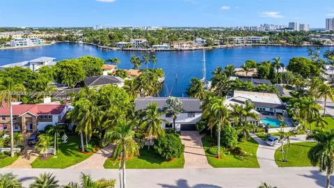 2445 SE 8 St, Pompano Beach, FL 33062