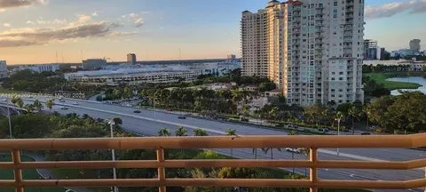 3300 NE 191st St #1403, Aventura, FL 33180