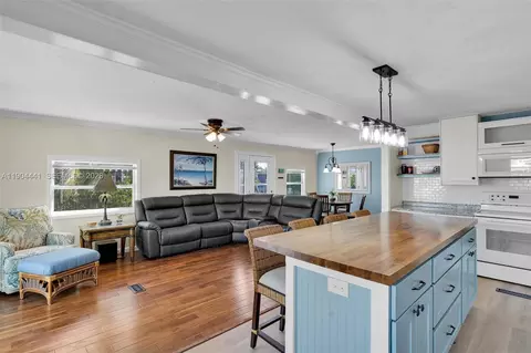 1361 Overseas Hwy D3, Marathon, FL 33050 photo 14