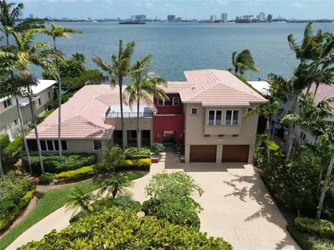 1500 NE 103rd St, Miami Shores, FL 33138