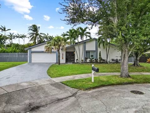 12825 SW 107th Ter, Miami, FL 33186
