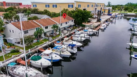 2533 NE 15th St, Pompano Beach, FL 33062