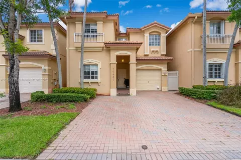 11451 NW 68th Ter, Doral, FL 33178