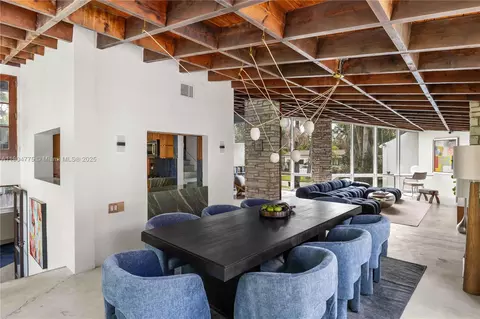 Dining - 1071 NE 85th St, Miami, FL 33138 photo 4 of 4