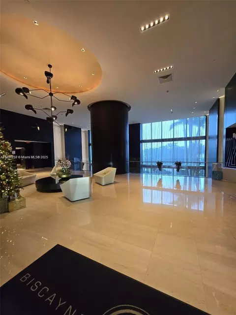 900 Biscayne Blvd #3902, Miami, FL 33132