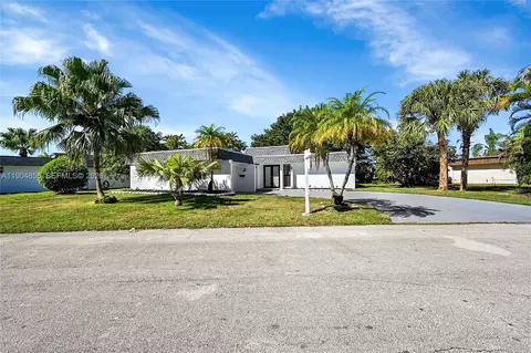 4603 King Palm Dr, Tamarac, FL 33319