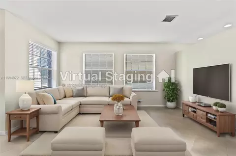 9042 Dupont Pl, Wellington, FL 33414