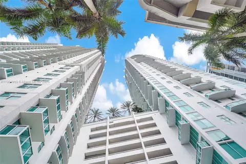 41 SE 5th St #816, Miami, FL 33131