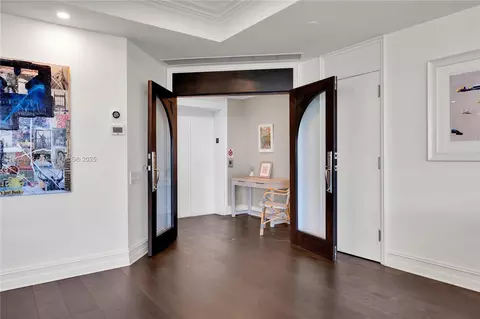 10 Edgewater Dr #4F, Coral Gables, FL 33133