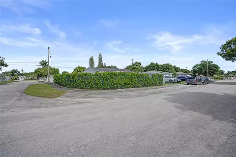 1285 NW 86th St, Miami, FL 33147