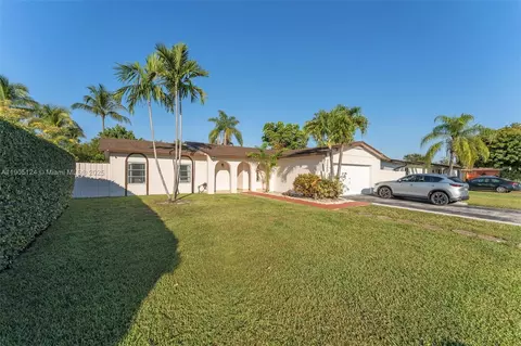 7230 SW 131st Ave, Miami, FL 33183