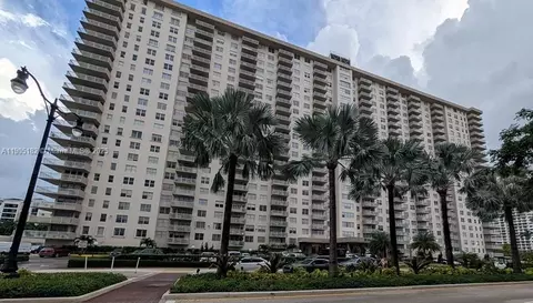 250 174th St #317, Sunny Isles Beach, FL 33160