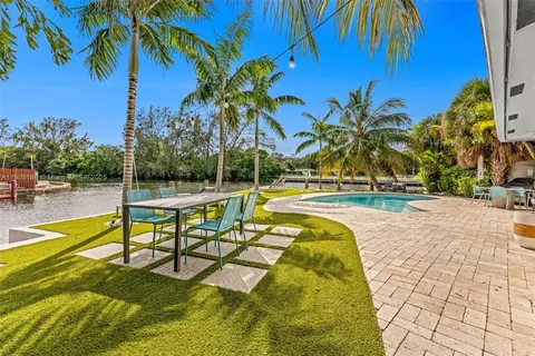 1477 NW 10th St, Dania Beach, FL 33004