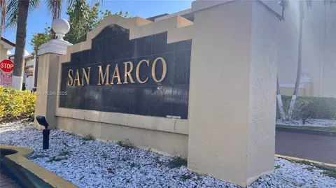 8850 Fontainebleau Blvd #202, Miami, FL 33172