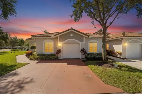 4250 SW 10th Pl, Deerfield Beach, FL 33442