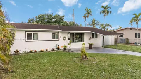 Other - 714 W 56th St, Hialeah, FL 33012 photo 2 of 11