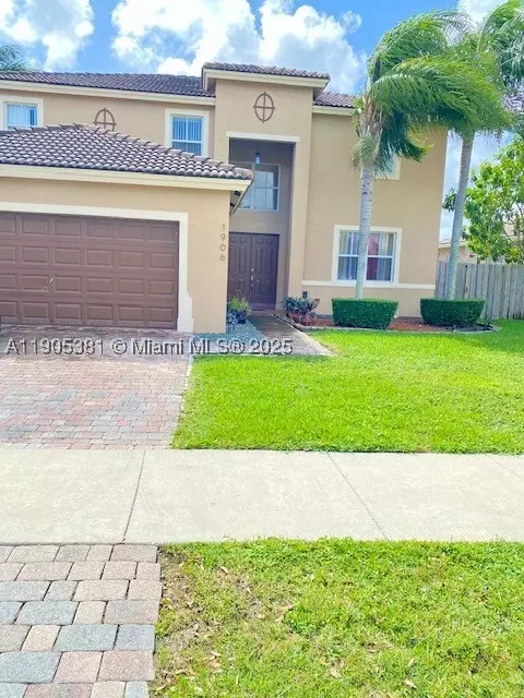 1906 SE 18th St, Homestead, FL 33035