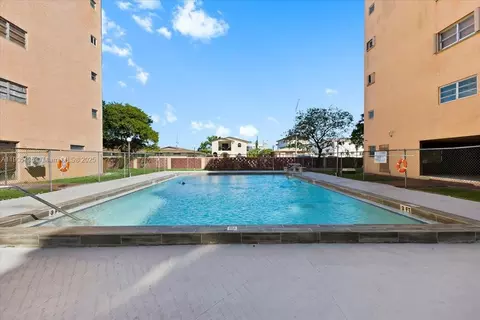 Exterior - 460 E 23rd St #508, Hialeah, FL 33013 photo 3 of 3