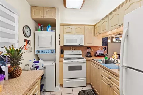 Other - 460 E 23rd St #508, Hialeah, FL 33013 photo 2 of 3