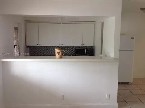 1816 Mckinley St #12A, Hollywood, FL 33020