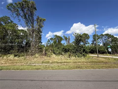 7538 Bernal Dr, Sebring, FL 33872 photo 2