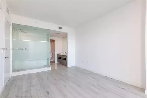 Bedroom - 460 NE 28th St #1905, Miami, FL 33137 photo 2 of 2