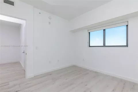 Bedroom - 460 NE 28th St #1905, Miami, FL 33137 photo 1 of 2