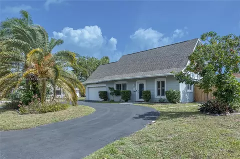 1690 NE 25th Ave, Pompano Beach, FL 33062