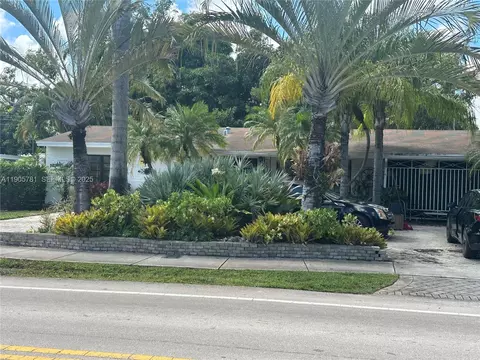2805 NE 16th Ave, Wilton Manors, FL 33334