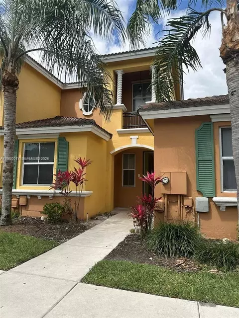 1040 NE 42nd Pl, Homestead, FL 33033