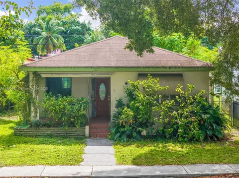 738 NW 47th St, Miami, FL 33127