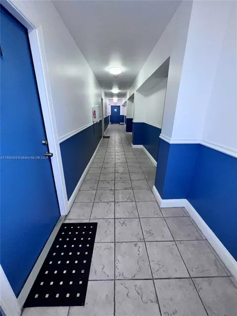 12290 NE 11th Ct #305, North Miami, FL 33161