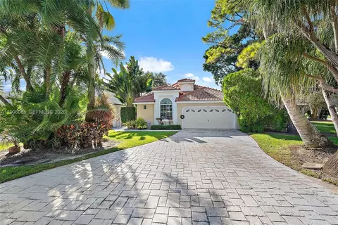 12960 Oak Knoll Dr, Palm Beach Gardens, FL 33418