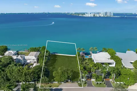 5840 N Bay Rd, Miami Beach, FL 33140