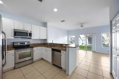 2991 NW 30th Pl, Oakland Park, FL 33311