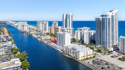 3000 S Ocean Dr #520, Hollywood, FL 33019