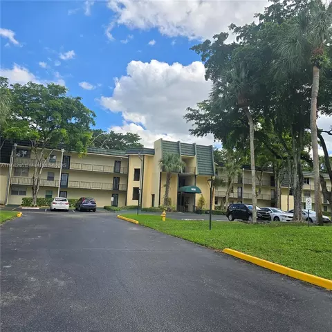9070 Lime Bay Blvd #301, Tamarac, FL 33321