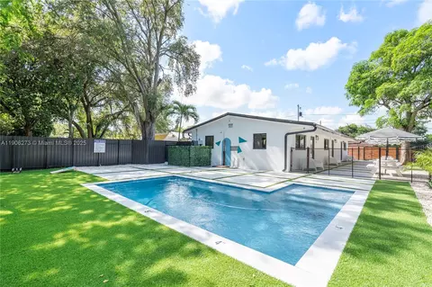 256 NW 57th St, Miami, FL 33127