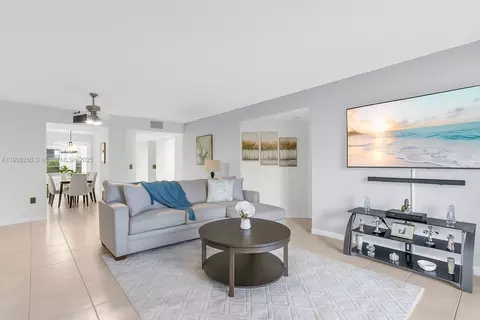 801 SW 138th Ave #310E, Pembroke Pines, FL 33027