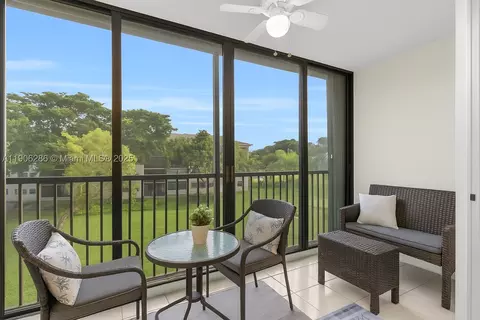 801 SW 138th Ave #310E, Pembroke Pines, FL 33027