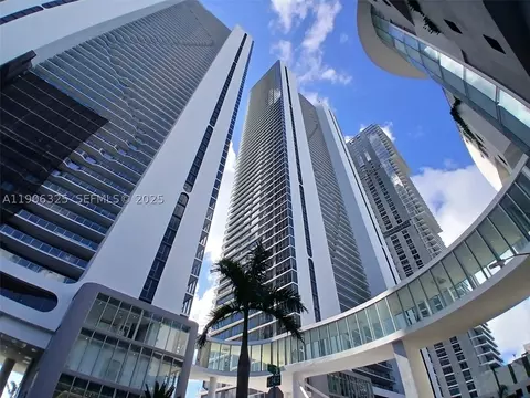 700 NE 24 #203, Miami, FL 33137