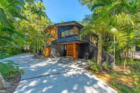 6525 SW 133rd Dr, Pinecrest, FL 33156