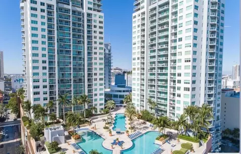 253 NE 2nd St #632, Miami, FL 33132