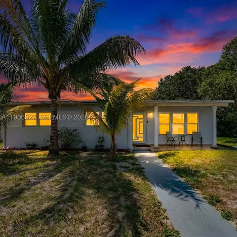 3610 NW 171st St, Miami Gardens, FL 33056