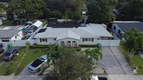 9920 Jamaica Dr, Cutler Bay, FL 33189
