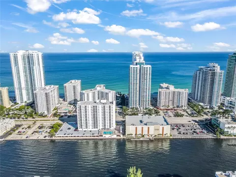 3000 S Ocean Dr #420, Hollywood, FL 33019