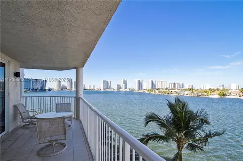 18260 N Bay Rd #420, Sunny Isles Beach, FL 33160