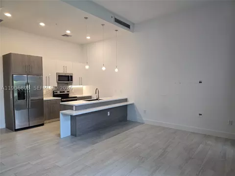 4500 NW 8th Pl, Plantation, FL 33317